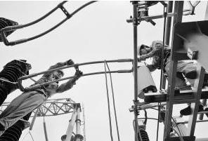 烏克蘭一季度發(fā)電423億度 同比下降5.5% 烏克蘭一季度發(fā)電423億度 同比下降5.5%